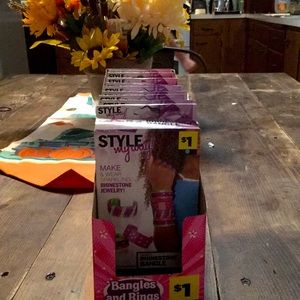 craft making bracelet